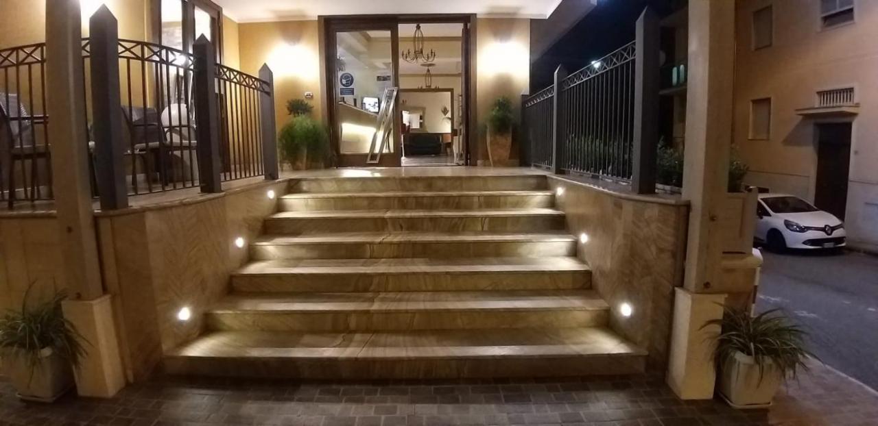 拉康卡酒店 圣乔瓦尼镇 外观 照片